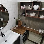 Fully Equipped - 1 Min From Cologne's Largest Mall * 科隆