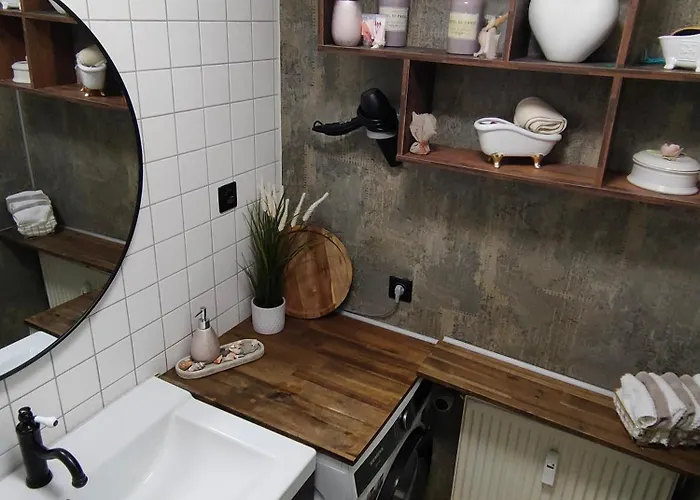 Fully Equipped - 1 Min From Cologne's Largest Mall * Cologne