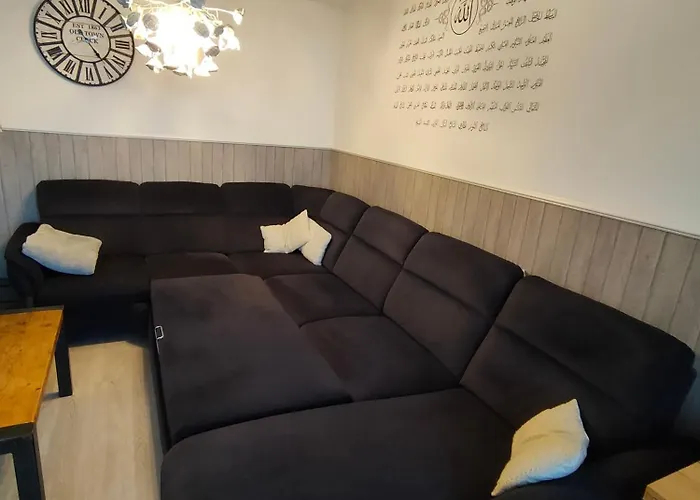 Fully Equipped - 1 Min From Cologne's Largest Mall *