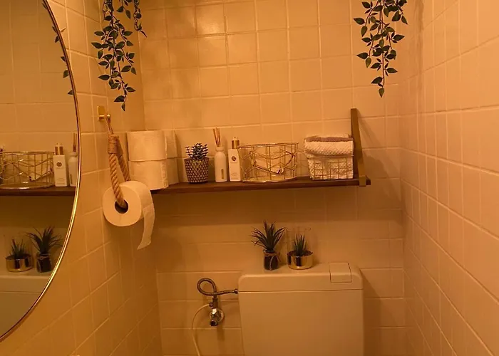 Fully Equipped - 1 Min From Cologne's Largest Mall Appartement *