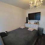 Fully Equipped - 1 Min From Cologne's Largest Mall